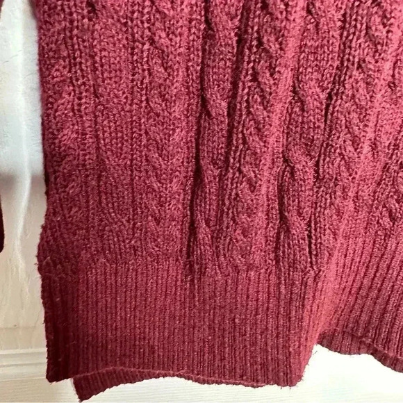 Bleu Gray Cable Knit Sweater Burgundy Size Medium - Picture 9 of 16
